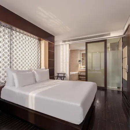 Holiday Beach Hotel Danang-2